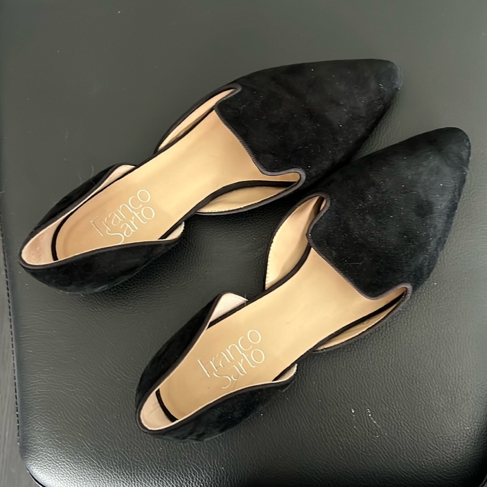 LAST CHANCE ✨ Franco Sarto black suede / velvet cutout ballet flats